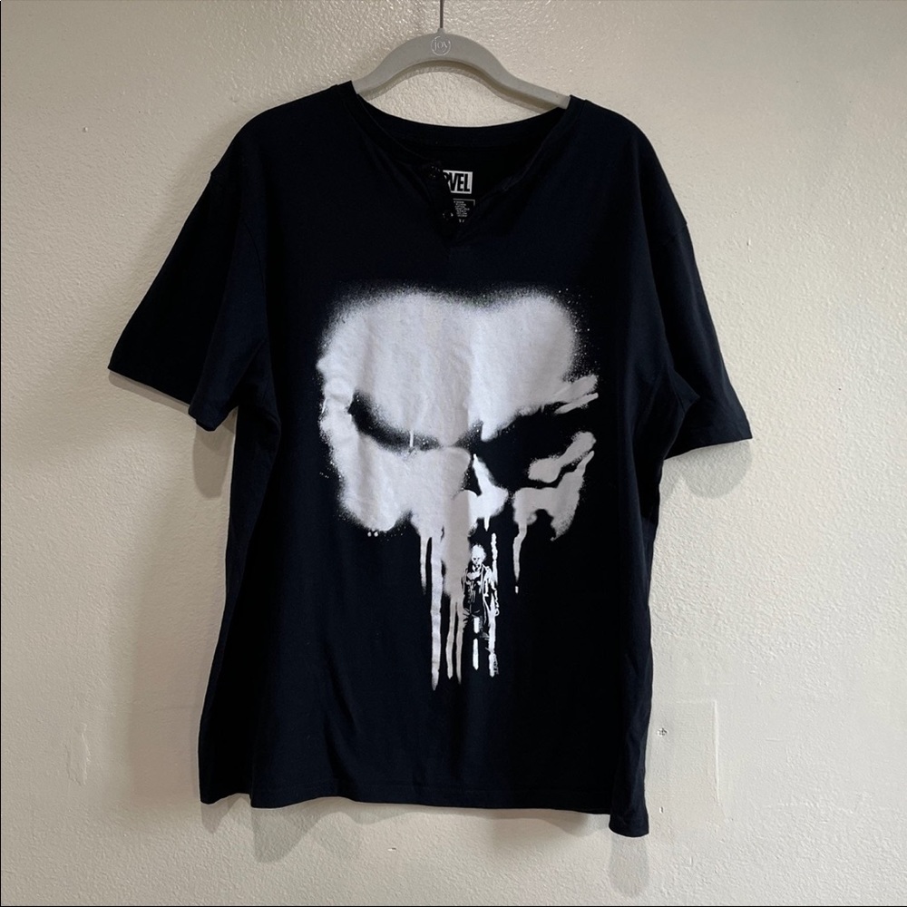 Punisher T shirt Size Large.